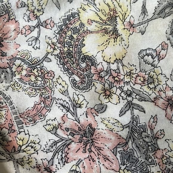 NWOT MNG Floral Paisley Maxi with open back and tie size Large - Picture 2 of 7